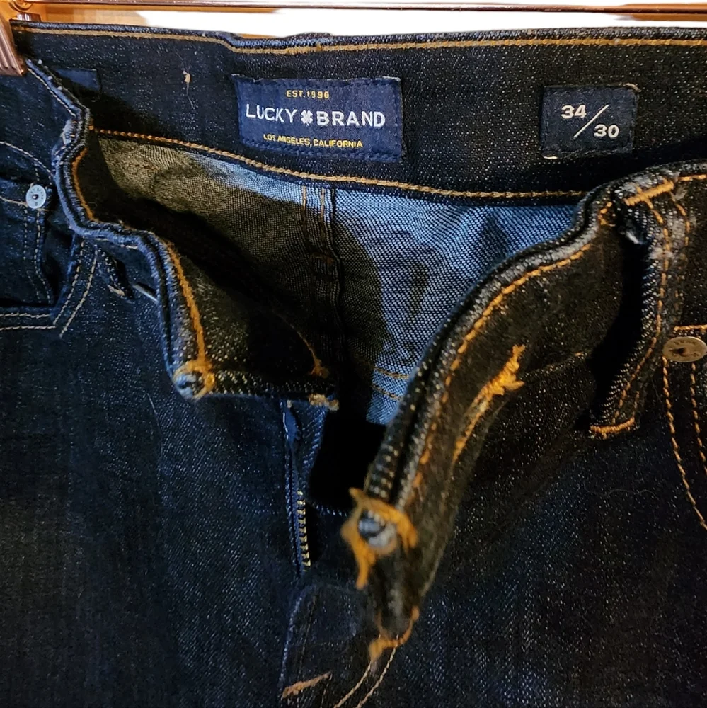 Lucky Brand Jeans 221 Straight - Picture 3 of 6